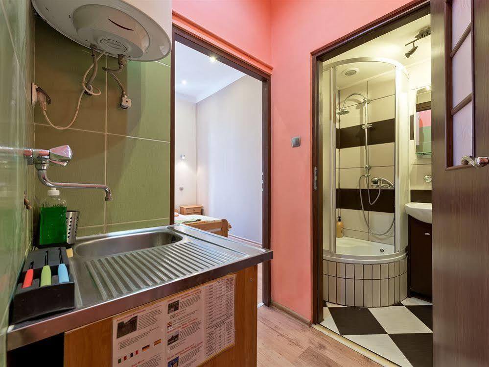 Hostel 70S Cracovie Extérieur photo